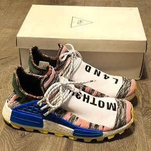 ADIDAS SOLAR NMD HU PHARREL L MOTHER LAND AFRO PACK SNEAKER🌴